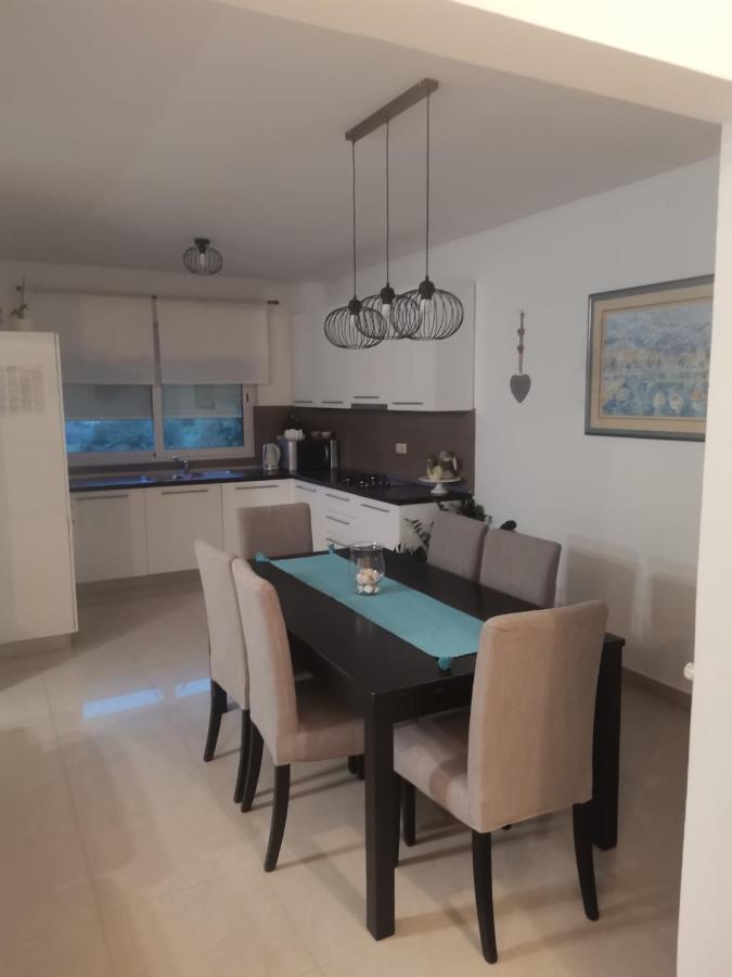 Apartman Ana Kampor Esterno foto